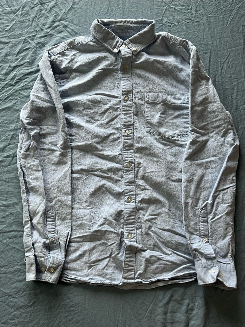 H&M Men's Faded Light Blue Button-Down Shirt